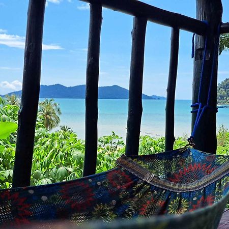 Neeno Hut チャン島 エクステリア 写真